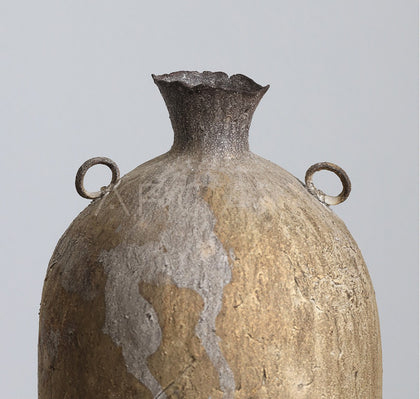 Xiangda Collab Handmade Ceramic Vase - scene