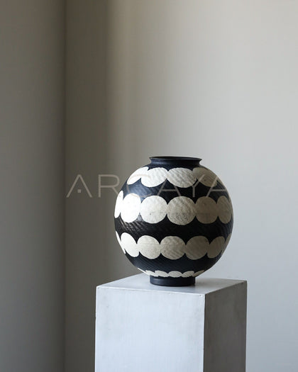 Dadan Hand Painted Large Ceramic Vase - scene