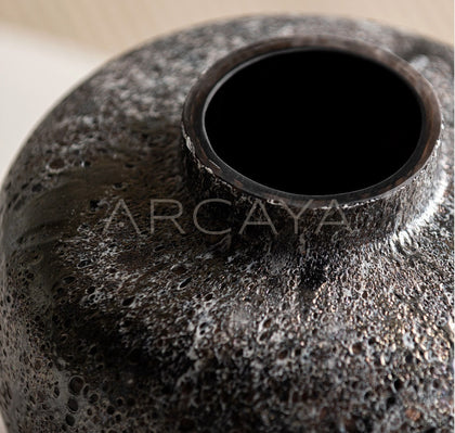 Vintage Dust Texture Glass Vase - scene
