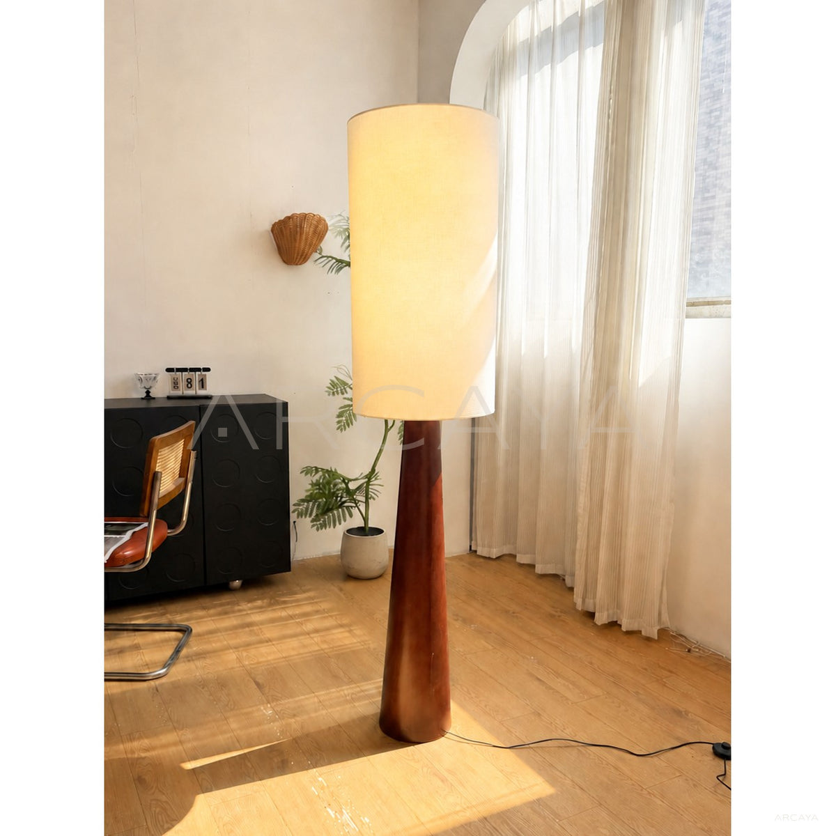 Natural Wood Cone Floor Lamp Warm in detail