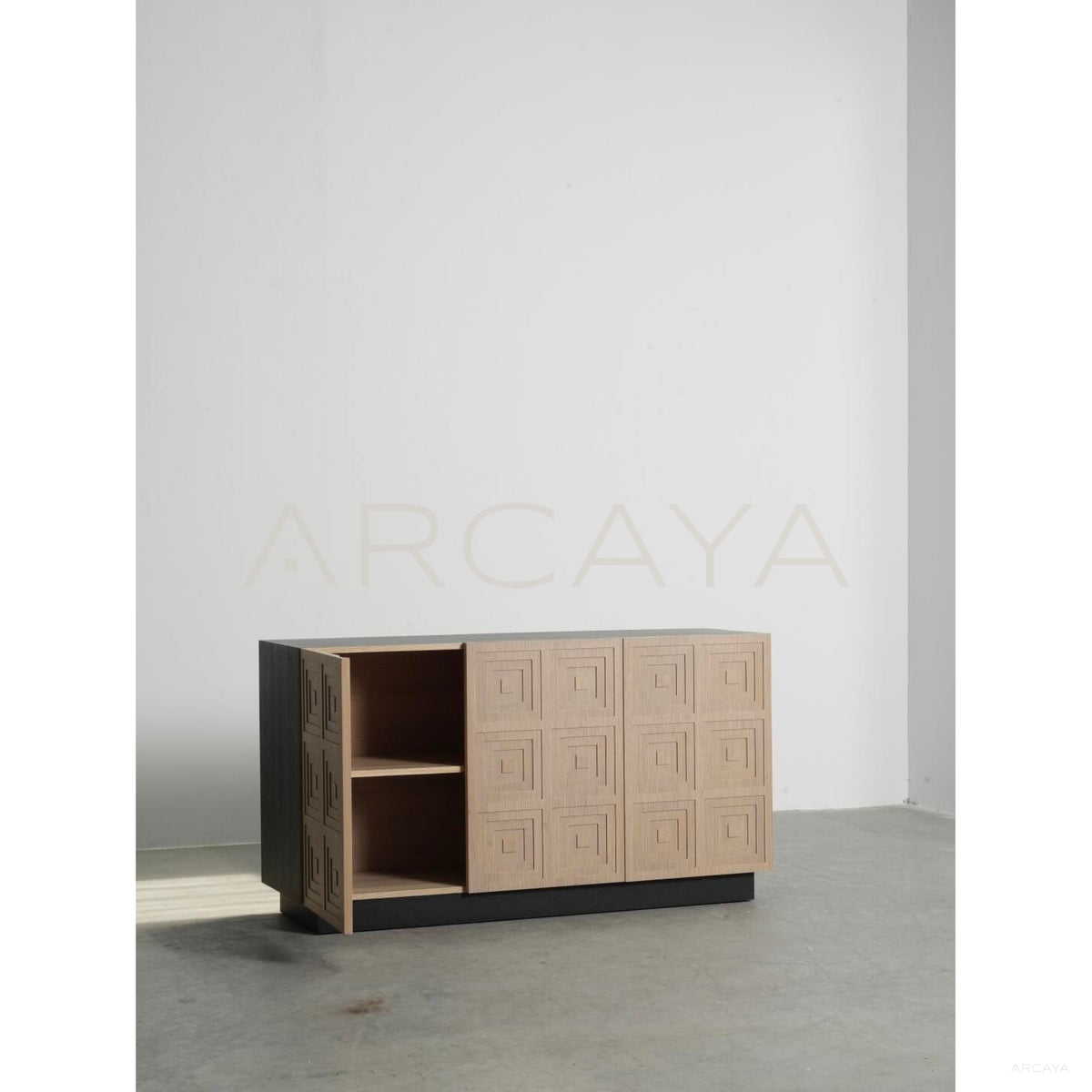 Amelie Buffet Sideboard in detail