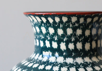 Dadan Jingdezhen Artist Handmade Vase - scene