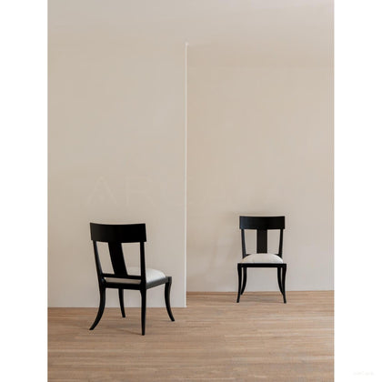 Hera Curved Chair - scene