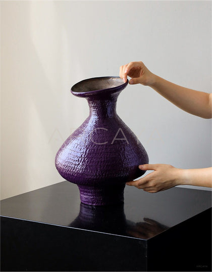 Dadan Vintage Jingdezhen Designer Vase - scene