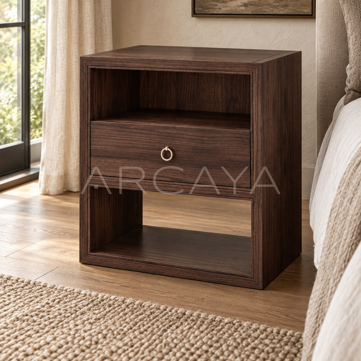Nightstand Ch 5502 in detail