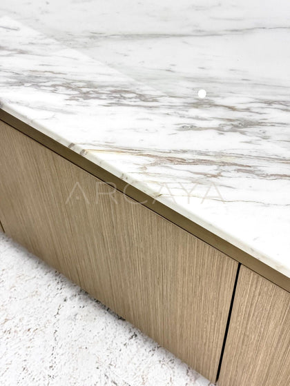 Detailed Tv Stand - detail