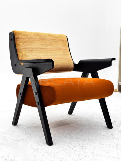 Detailed Lounge Chair - scene