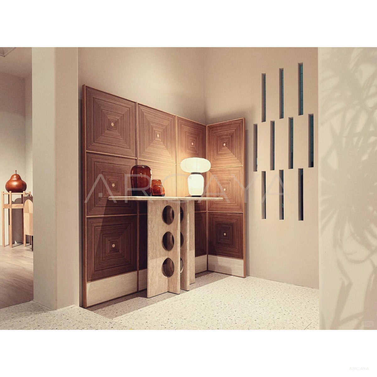 Versatile Folding Screen in detail