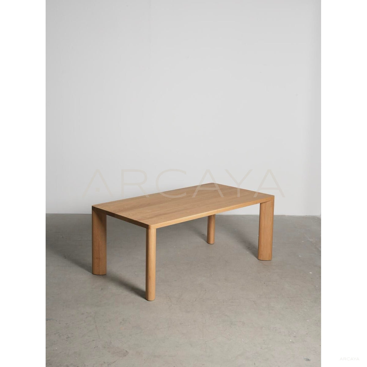 Natural Oak Dining Table in detail