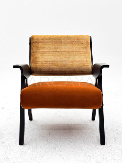 Detailed Lounge Chair - scene