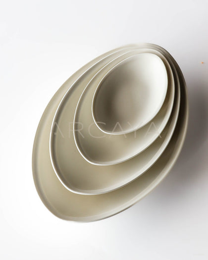 Rongbai Collab Boat Shaped Plate - scene