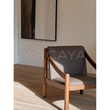 Pali Lounge Chair - scene