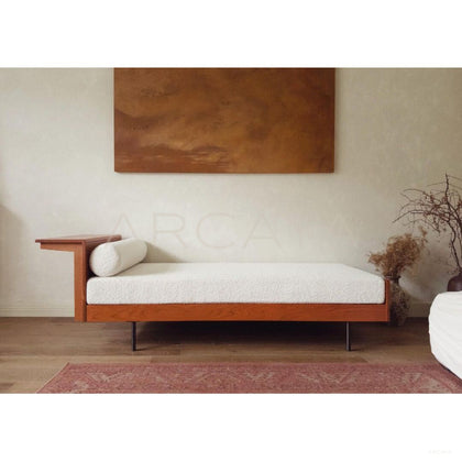 All Day Lounge Daybed - scene