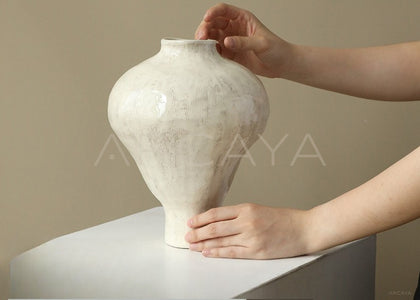 Dadan Designer Handmade Vase - scene