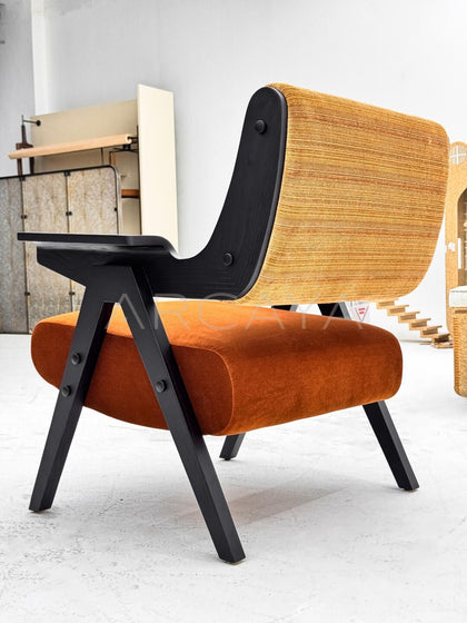 Detailed Lounge Chair - scene