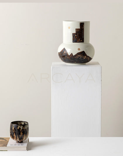 Hand Painted Ceramic Vase Entryway - scene