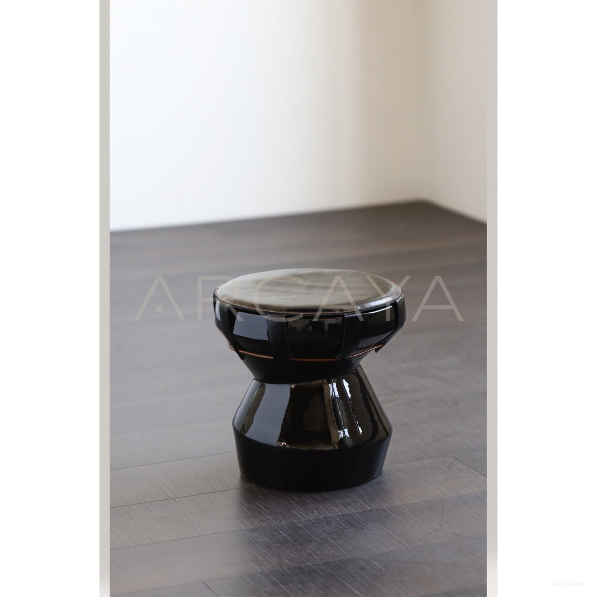 Black Gold Leather Art Drum Stool in detail