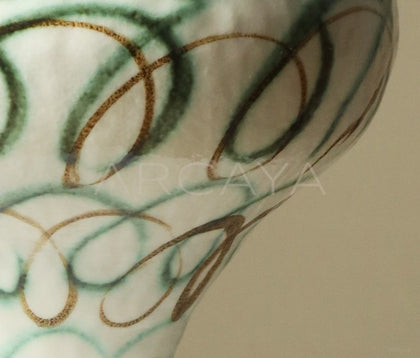 Dadan Jingdezhen Handmade Vase - scene