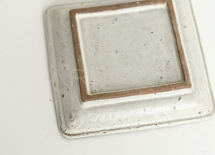 Amu Collab Ceramic Salad Plate - scene