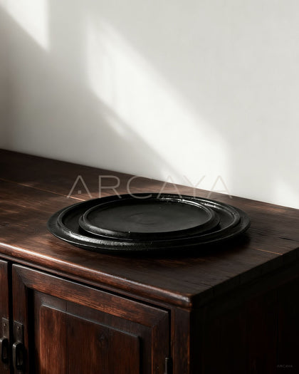 Amu Collab Black Swirl Stoneware Salad Plate - scene