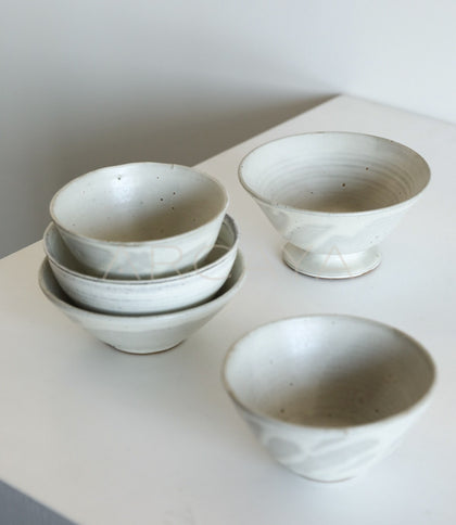 Sunxun Collab White Swirl Stoneware Conical Bowl - scene