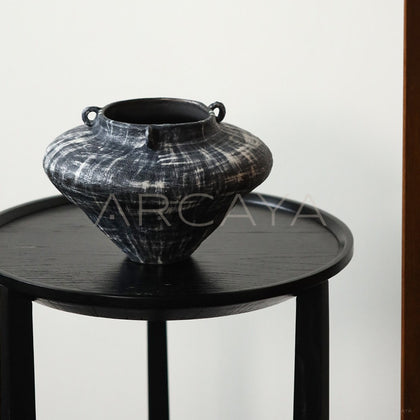 Dadan Hand Thrown Stoneware Art Vase - main