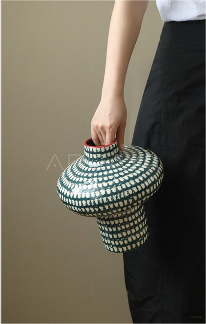 Dadan Designer Handmade Jingdezhen Vase - scene
