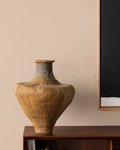Dadan Ribbed Wide Shoulder Ceramic Vase - scene