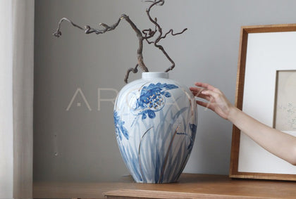 Blue White Porcelain Hydroponic Vase - scene