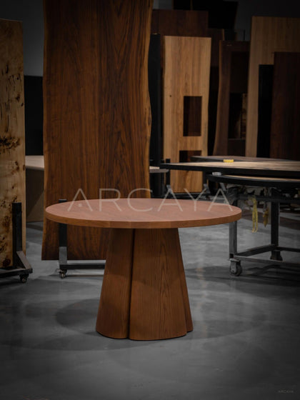 Soft Line Round Table - scene