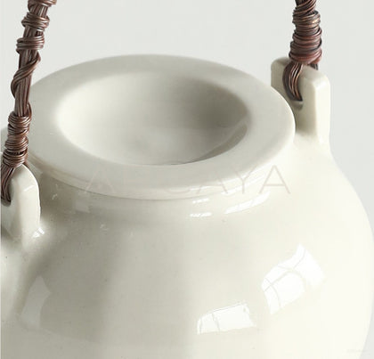 Sunxun Collab White Porcelain Loop Handle Teapot Set - scene