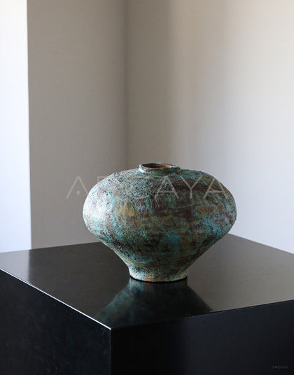 Vintage Wabi Sabi Jingdezhen Distressed Jar - scene