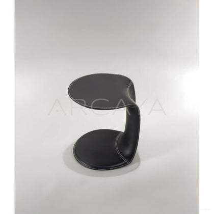 Motelda Mocha Wing Side Table - scene