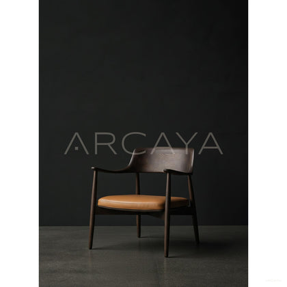 Motelda Moma Chair - scene