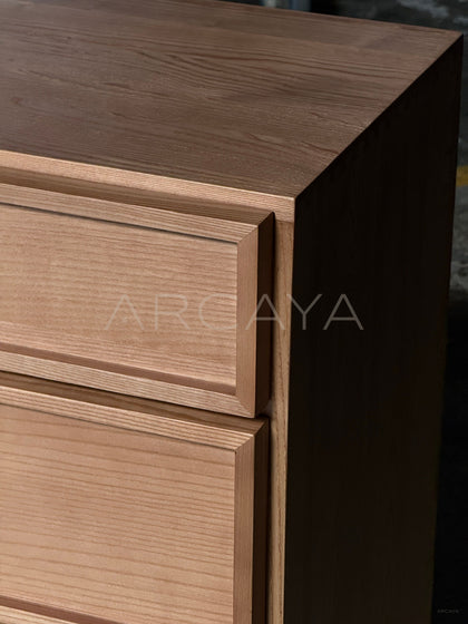 Trending Sideboard - detail