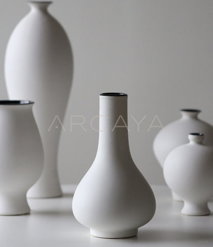 New Chinese Bisque Song Aesthetic Vase - scene
