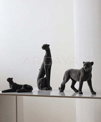 Leopard Ornament Entryway - scene