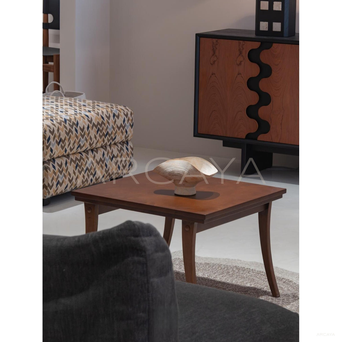 Quzhi Branch Side Table in detail