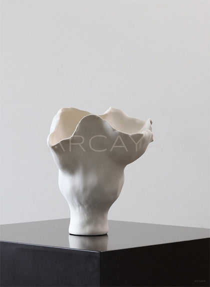 Jingdezhen White Floor Vase - scene