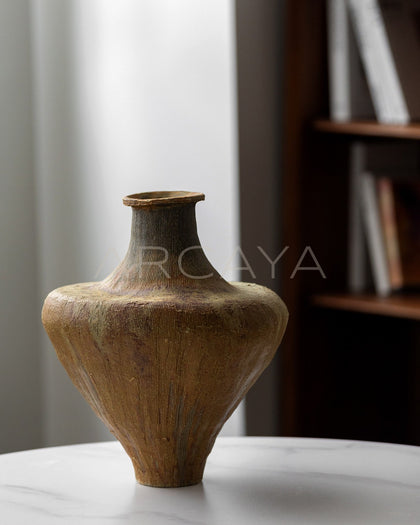 Dadan Ribbed Wide Shoulder Ceramic Vase - scene