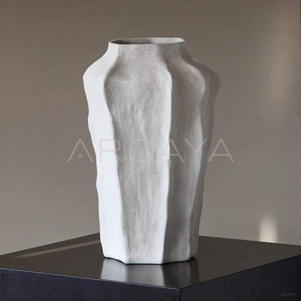 Lengyu Geometric Textured Sand Ceramic Vase - main