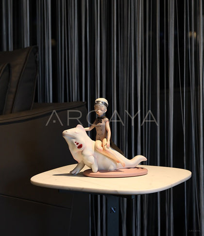 Primordial Girl Artist Sculpture - scene