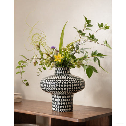 Dadan Plaid Ceramic Vase Dining - scene