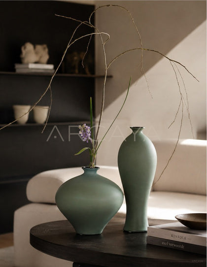 Song Aesthetic Ceramic Vase - scene