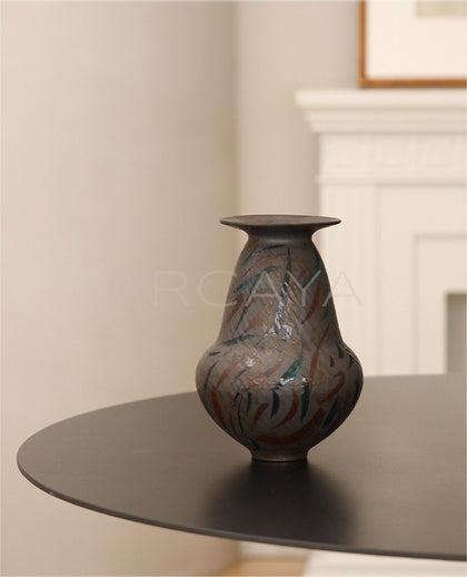 Dadan Designer Handmade Wabi Sabi Vase - scene