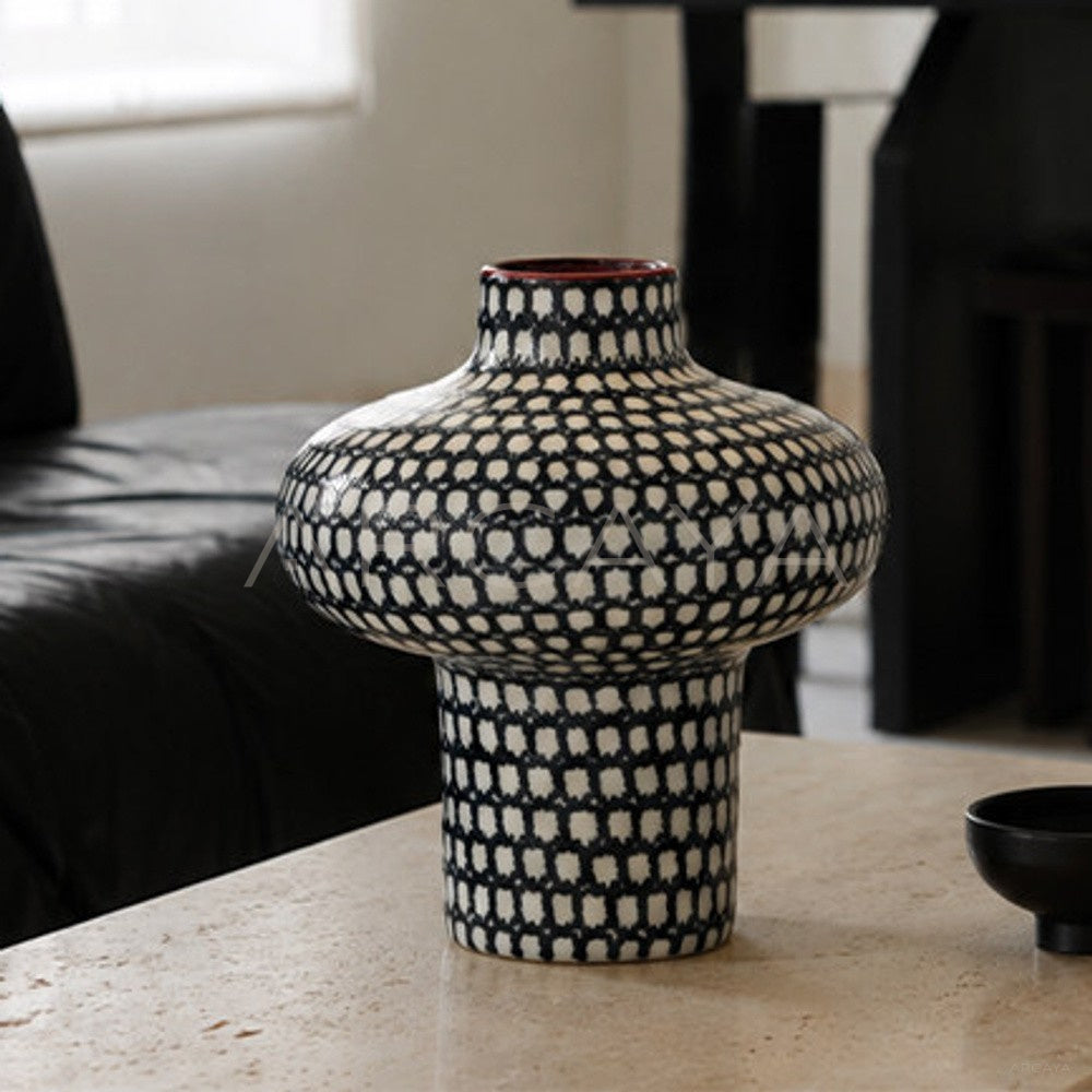 Dadan Hand Painted Art Ceramic Vase - main