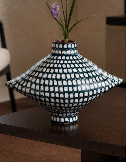 Dadan Hand Painted Checkered Vase Living Room - scene