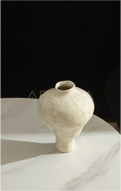 Dadan Designer Handmade Vase - scene