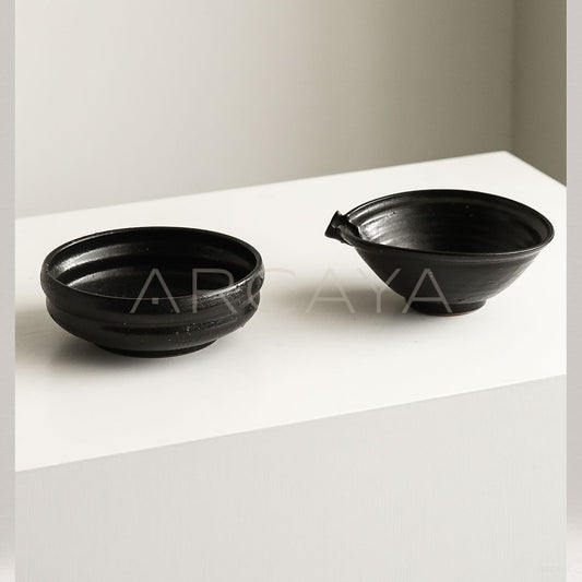 Amu Collab Wabi Sabi Black Glaze Spouted Bowl - main