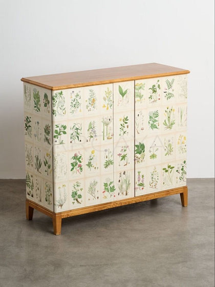 Yiduo Painted Panel Cabinet - scene